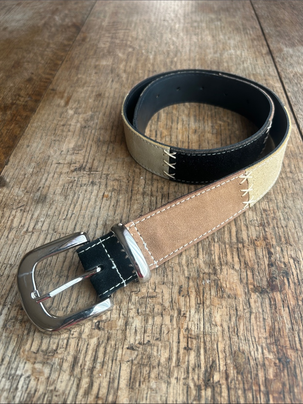 Vintage 80’s Patchwork Cross Stitch Women’s Leather Belt in Black and Tan. Small